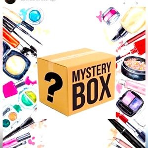 Skincare Box 5 Items!